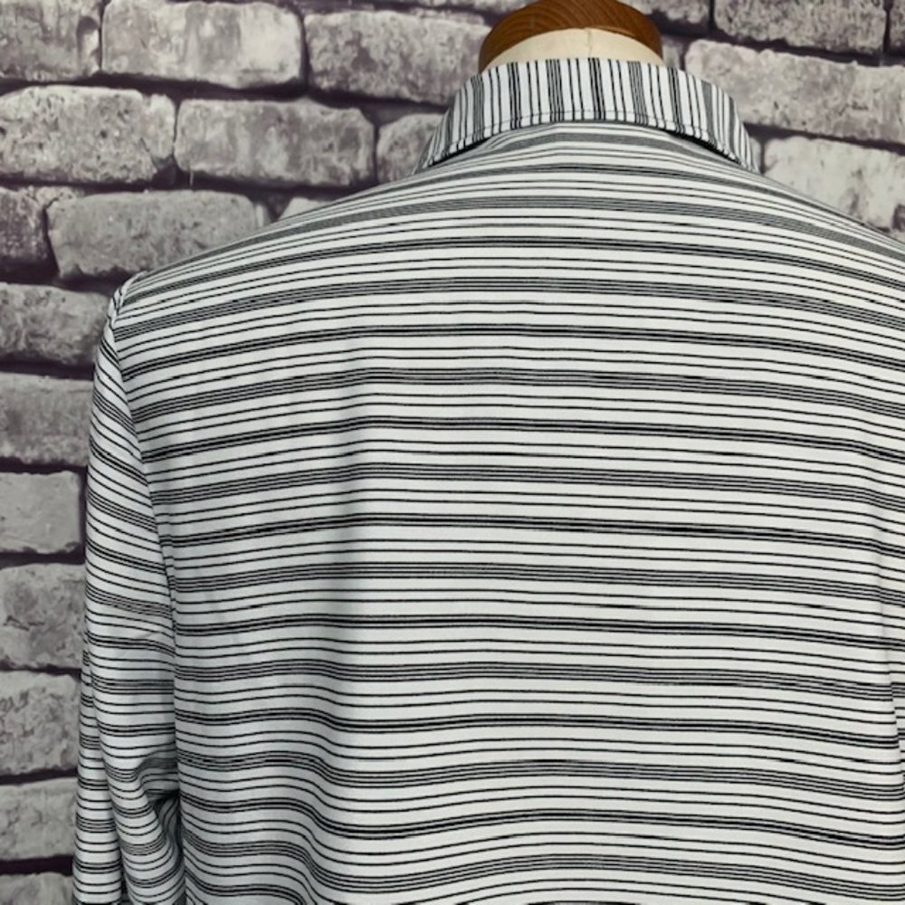 Chico's Striped Blouse Size Medium - Picture 7 of 9